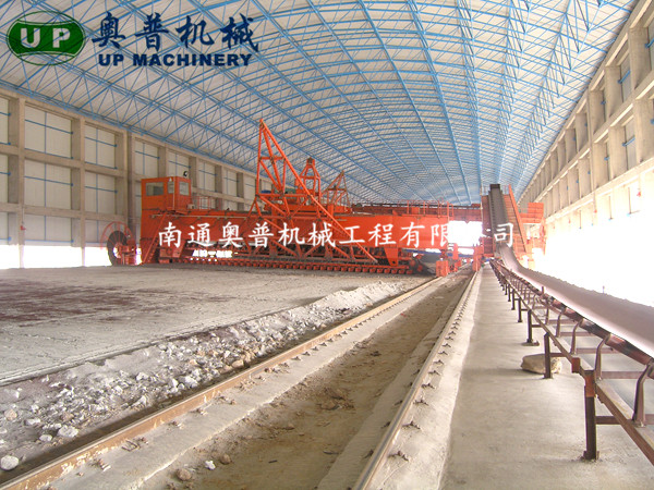 橋式刮板取料機 湖南項目現場(chǎng).JPG